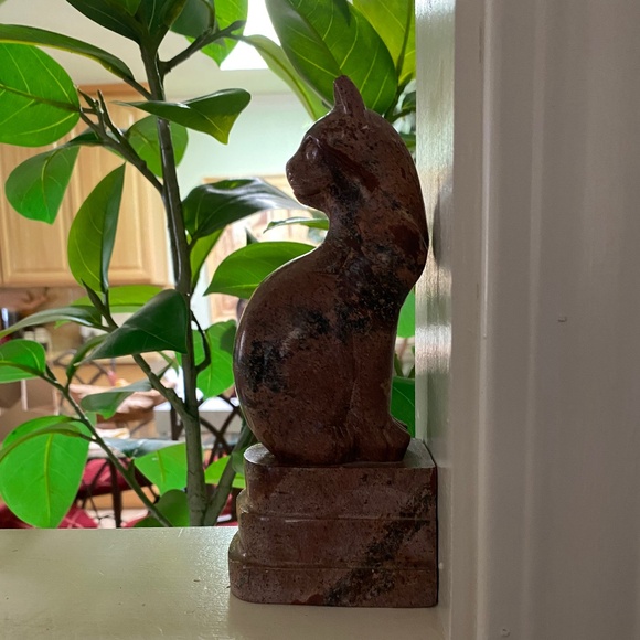 Bookend - Picture 1 of 6